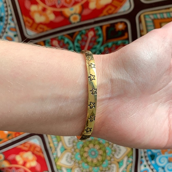 Burnished Gold Stretch Link Starfish Bracelet - Picture 3 of 7